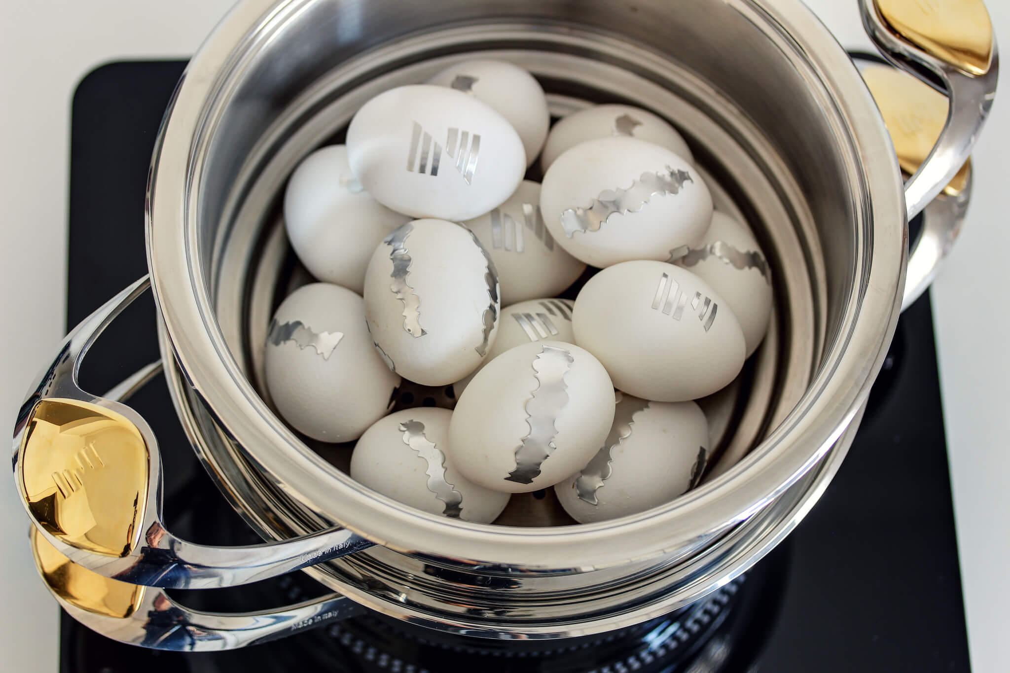 Easter-Egg-Painting-Zepter-Masterpiece-Cookware-Z-S20-strainer.jpeg
